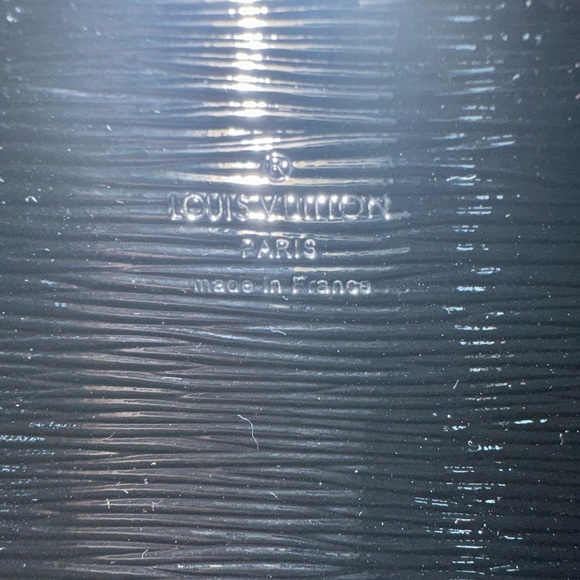 Epi Black Clutch - faux leather NWT - Picture 10 of 11